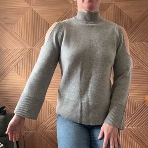 Chelsea & Theodore Gray Women's Cashmere Sweater - cold shoulder